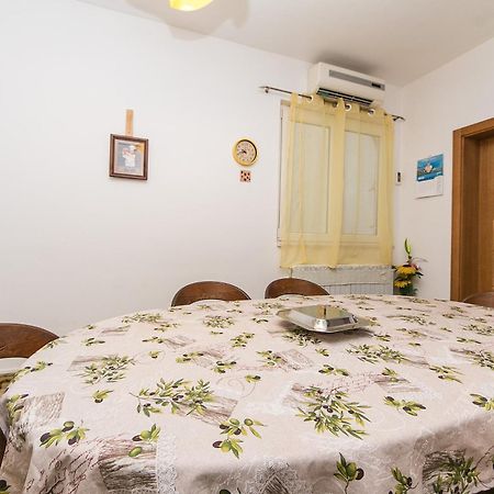 Apartments By The Sea Brist, Makarska - 15714 Podaca Chambre photo