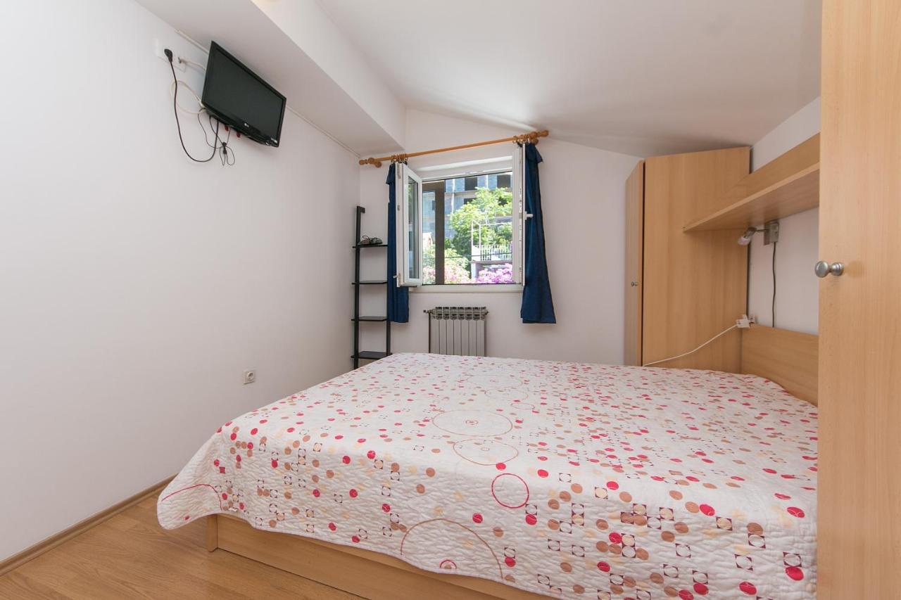 Apartments By The Sea Brist, Makarska - 15714 Podaca Extérieur photo