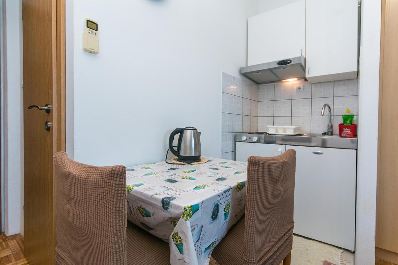 Apartments By The Sea Brist, Makarska - 15714 Podaca Extérieur photo